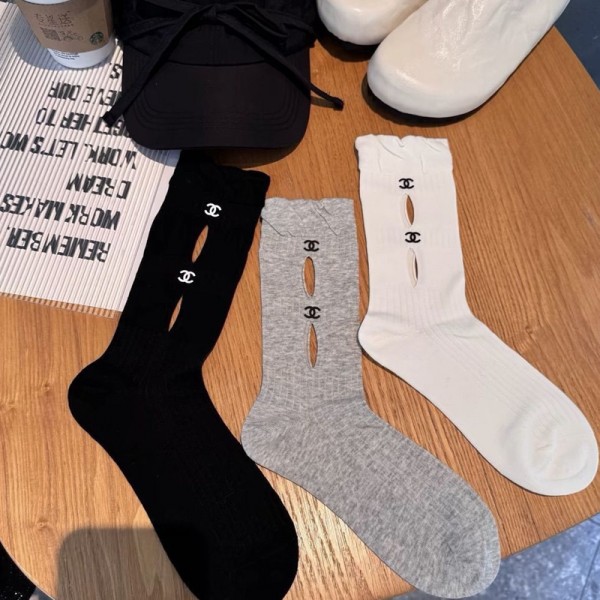 Chanel シャネルハイブランド ソックス 綿製ブランド ストッキング 大人気ブランドミドルソックス 高品質浅口ソックス 女の子好き 韓国
