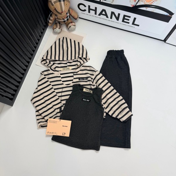 ミュウミュウ MiuMiuキッズ 3点セット ボーダー柄フードパーカー＋タンクトップ＋スカート子供服セットアップ 韓国風おしゃれ子供服 ブランドキッズ