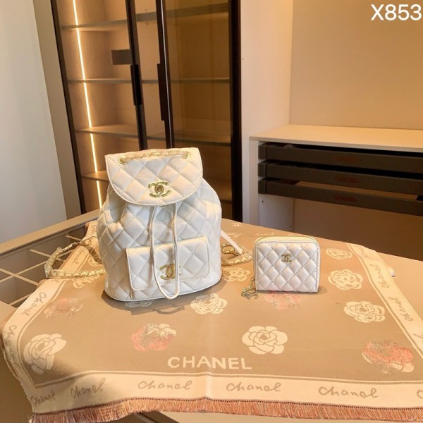 Chanel シャネルブランド皮革リュック 財布2点セット レディース 小さめ  気質リュック 大容量 軽量 可愛い 通勤 通学 旅行 カジュアル 多機能 プレゼント 女の子 女性 ビジネス ドールペンダント