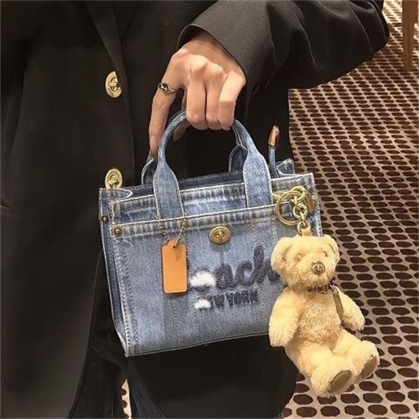 コーチ手提げバッグ レディース ブランドCoach ミニ  バッグ 小さめ デニムバッグ 軽い 軽量 ハンドバッグ トートバッグ デニム 気質 ファッション 流行り