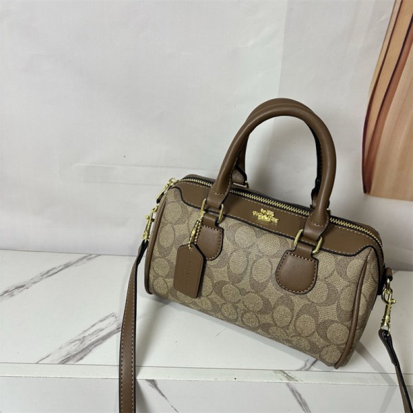 Coach コーチハイブランドミニボストンバッグ レディース ショルダー 軽量 旅行 斜めがけ 可愛い 2way 肩がけ 斜めがけ ハンドバッグ 旅行バッグ トラベルバッグ おしゃれ 大人 多機能バッグ ママバッグ マザーズバッグ 入学式 卒業式
