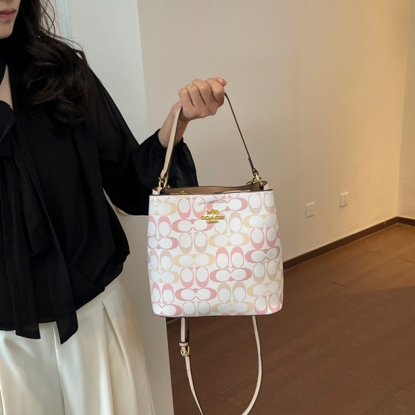 Coach コーチブランドバケツバッグ レディース ワンショルダーバッグ 大きめ 2way ハンドバッグ バケット型 ショルダーバッグ 斜めがけ PUレザー 大容量 軽量 大人 通勤 多機能バッグ 丈夫 カジュアル レディースバッグ