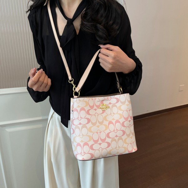 Coach コーチブランドバケツバッグ レディース ワンショルダーバッグ 大きめ 2way ハンドバッグ バケット型 ショルダーバッグ 斜めがけ PUレザー 大容量 軽量 大人 通勤 多機能バッグ 丈夫 カジュアル レディースバッグ