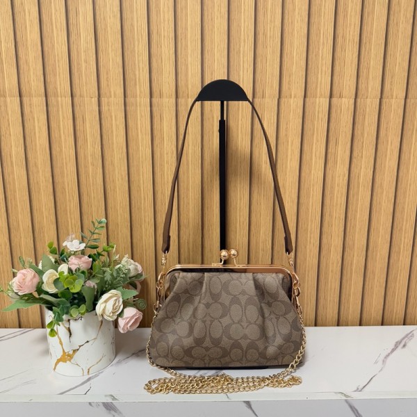 Lv ルイヴィトンブランドショルダーバッグ女性斜め掛けカバンハイブランドgucciチェーンバッグ ブランド肩掛けバッグ 大容量 ブランドミニバッグ コーデ