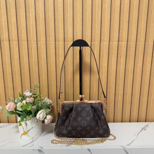 Lv ルイヴィトンブランドショルダーバッグ女性斜め掛けカバンハイブランドgucciチェーンバッグ ブランド肩掛けバッグ 大容量 ブランドミニバッグ コーデ