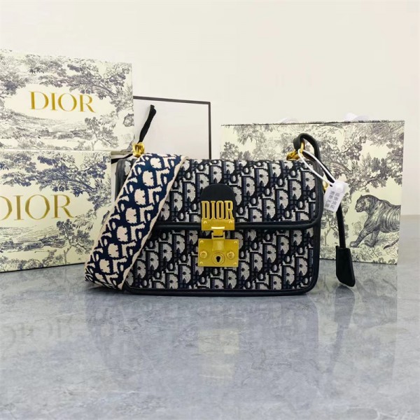 ディオール ブランド バック Dior 素敵なショルダーバッグ 定番モノグラム 人気 光沢ある金具 ファション 高品質 純正レザー エレガント 雰囲気 レディース