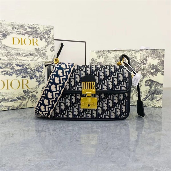 ディオール ブランド バック Dior 素敵なショルダーバッグ 定番モノグラム 人気 光沢ある金具 ファション 高品質 純正レザー エレガント 雰囲気 レディース