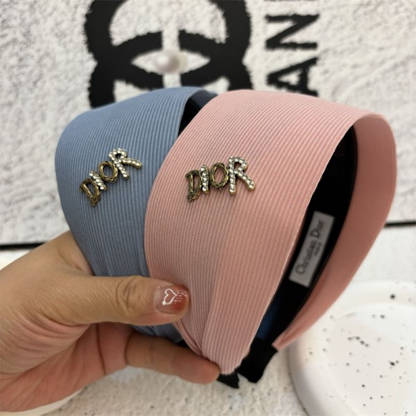 Dior ディオールハイブランドヘアアクセサリー髪飾りブランドヘアバンドレディースカチューシャブランドかわいいハイブランドヘアターバン存在感抜群