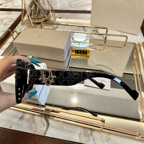 Dior ディオール男女 おしゃれ サングラス激安 小顔ハイブランド サングラス 20代 30代 40代 レディース メンズ紫外線カット 偏光サングラス メガネアウトドア 野球 ゴルフ 釣り 運転用 サングラス 人気