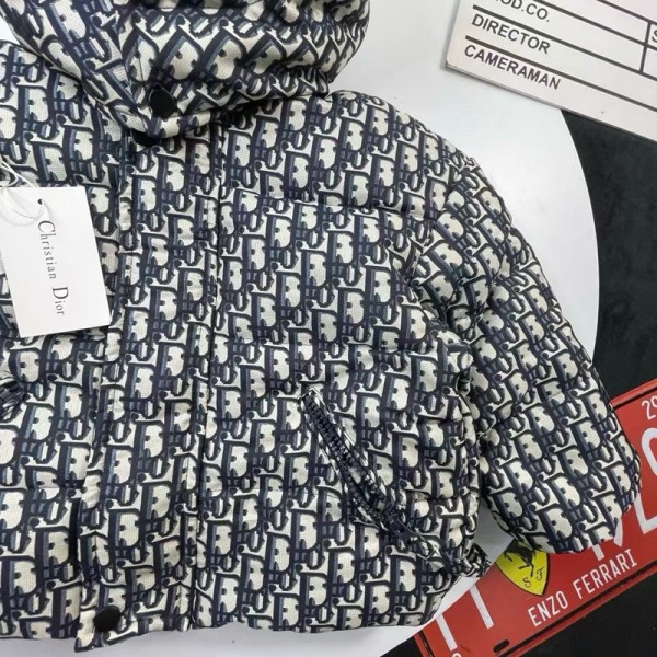 Dior ディオールブランド子供服 中綿コート ダウンジャケット 80-140cm キッズジャケット 防寒 コート かわいい フード付き 厚手 ボーイズ ガールズ キッズ 幼児 ブルゾン 女の子 男の子 ボアコート アウター 冬服