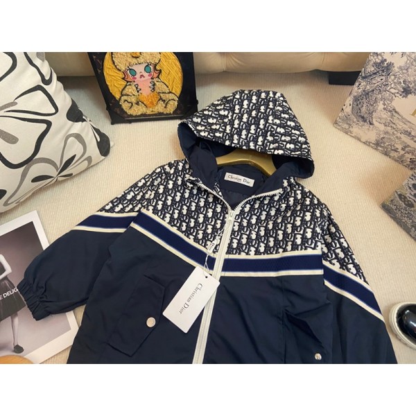 Dior ディオールブランドウィンドブレーカー ボーイズ かわいい 軽量 裏地付き 子供服 アウター ジャンパー 男の子 ジュニア 90¬160cm  マウンテンパーカー キッズ 防風 防水 プレゼント 春秋 入園