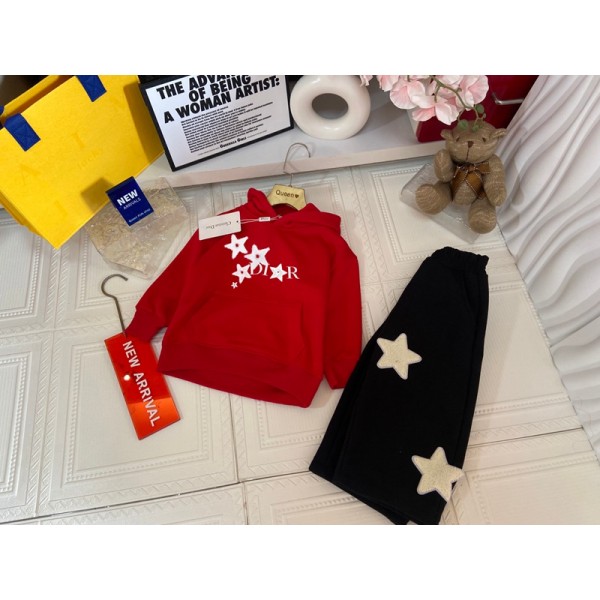 Dior ディオールブランドおしゃれ 子供服 ジャージ ワイドパンツ トップス 長袖 男の子 キッズ スウェット 裏起毛 上下セット ガールズ フード付き 運動服 シンプル 韓国風 2点セット カジュアル 可愛い 学生 100¬140cm