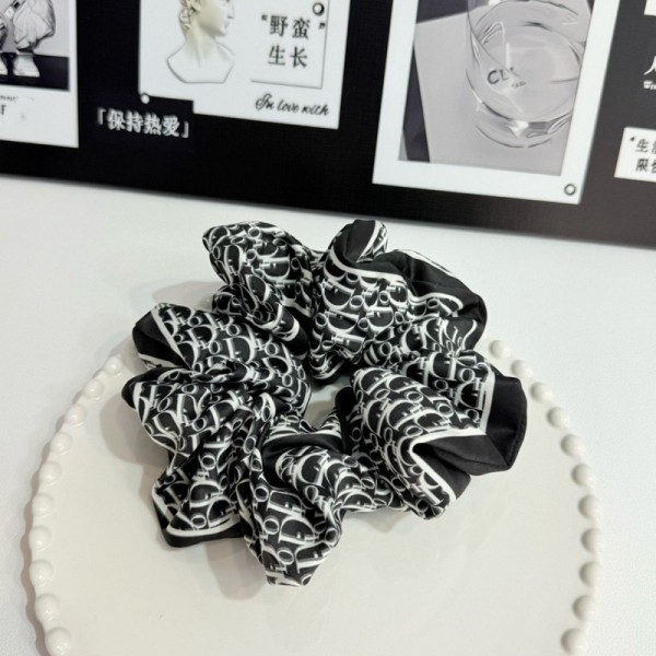 Dior ディオールハイブランドシュシュ ヘアゴム シュシュおしゃれ 大人 ボリューム 大きめ サテンシュシュ モノグラム柄 シンプル 髪飾り レディース エレガント ヘアアクセサリー 