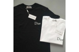 ディオール春夏Ｔシャツ ナイキスポーツタオル シャネル室内マット