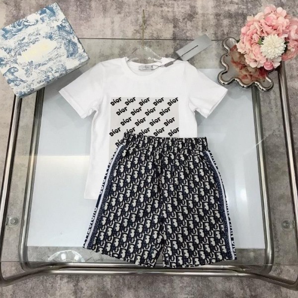 Dior ディオールブランド子供服 男の子 セットアップ 夏服 半袖 Tシャツ ハーフパンツ 上下セット 子供 ジャージ 上下セット 90-160cm 男の子 カジュアル 韓国 お洒落 男の子 半袖スウェット セットアップ キッズ 出産祝い 子供の日プレゼント