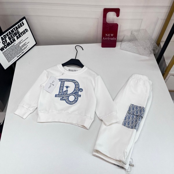 ディオールDior キッズ 2 点セット 長袖スウェットトップス＋カーゴパンツ 総柄ワンポイント ホワイトディオールDior 子供服セットアップ 丸首長袖トップス 総柄ポケット付きロングパンツ 男の子女の子