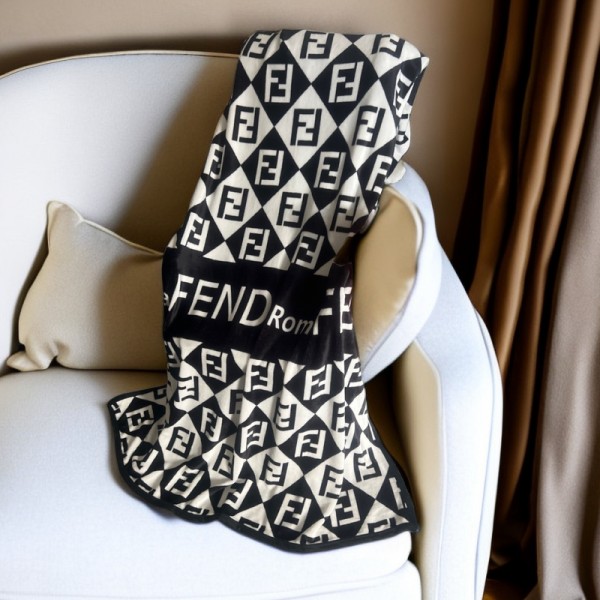 Fendi フェンディブランド 毛布 掛けブランケットソファーカバー 車用 掛けカバー 130*200cm柔らかい暖かいブランドひざ掛け エアコン毛布 肌に優しいブランド クッションカバー 抱き枕カバー
