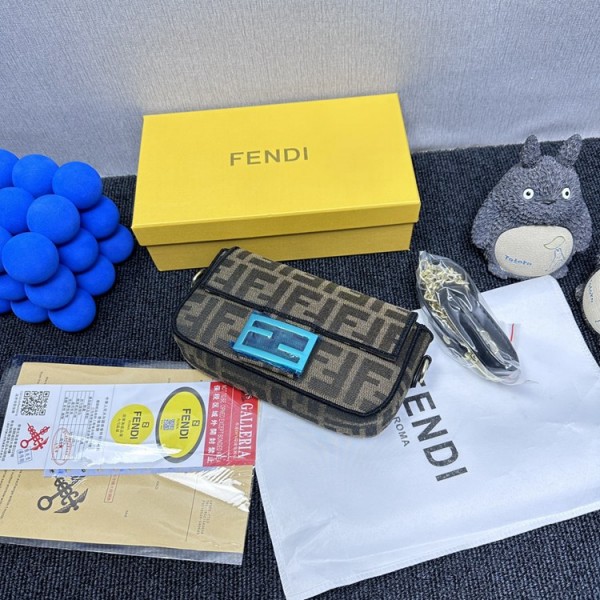 Fendi フェンディブランドショルダーバッグ女性ブランドハンドバッグ肩掛けバッグブランドミニバッグコーデ ファション 人気 男女兼用 お洒落 メンズ レディーズ