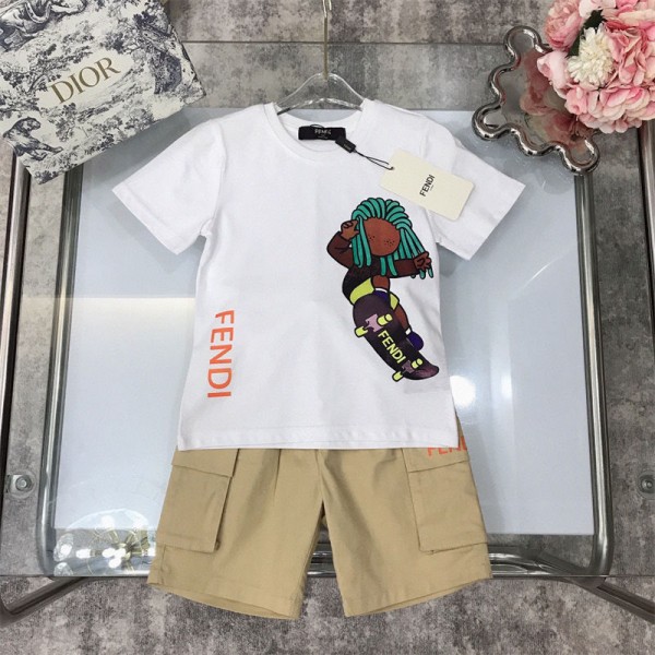 Fendi フェンディブランド子供服 男の子 セットアップ 夏 ガールズ 半袖 Tシャツ ハーフパンツ 上下セット キッズ 夏服 子供 ジャージ 上下セット ボーイズ 普段着 カジュアル 韓国 お洒落 半袖スウェット セットアップ 通園 通学 90 - 160cm