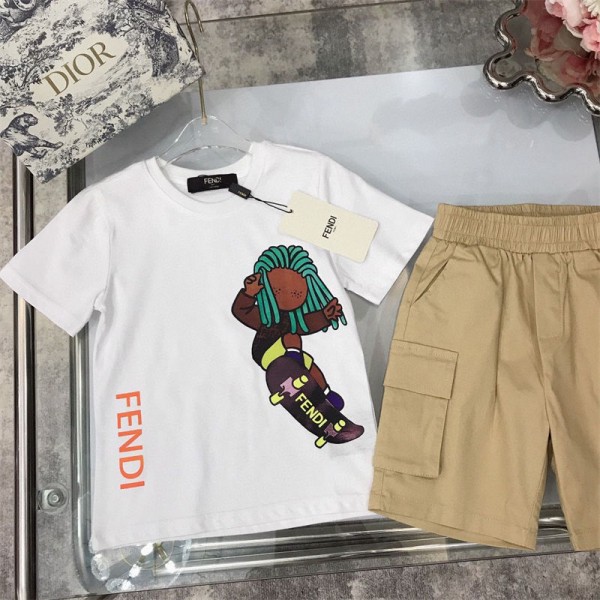 Fendi フェンディブランド子供服 男の子 セットアップ 夏 ガールズ 半袖 Tシャツ ハーフパンツ 上下セット キッズ 夏服 子供 ジャージ 上下セット ボーイズ 普段着 カジュアル 韓国 お洒落 半袖スウェット セットアップ 通園 通学 90 - 160cm