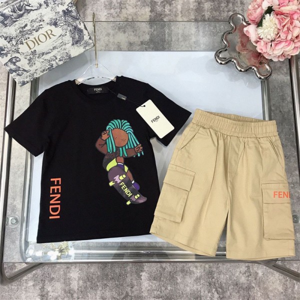 Fendi フェンディブランド子供服 男の子 セットアップ 夏 ガールズ 半袖 Tシャツ ハーフパンツ 上下セット キッズ 夏服 子供 ジャージ 上下セット ボーイズ 普段着 カジュアル 韓国 お洒落 半袖スウェット セットアップ 通園 通学 90 - 160cm