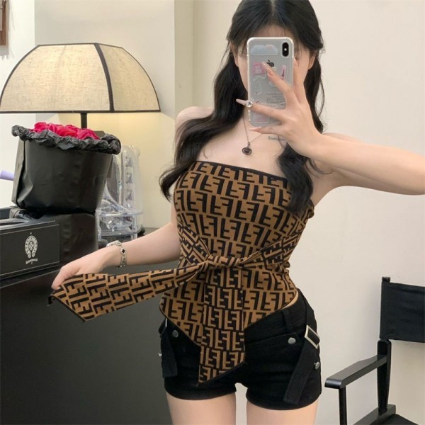 Fendi フェンディブランドキャミソール レディース リブニット トップス きれい 可愛い フライス編み タンクトップ フリーサイズ ノースリーブ XS - L