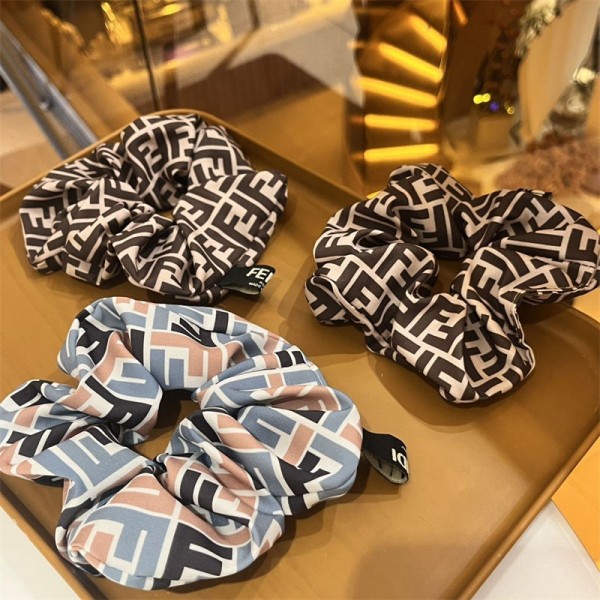 Fendi フェンディブランドヘアバンドレディースヘアゴムブランドかわいいハイブランドシュシュ存在感抜群ブランドヘアロープ髪アレンジ