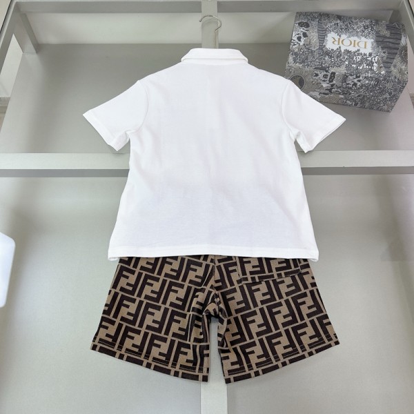 Fendi フェンディブランド子供服 男の子 セットアップ 夏服 半袖 Tシャツ ハーフパンツ 上下セット 子供 ジャージ 上下セット 男の子 カジュアル 韓国 お洒落 男の子 半袖スウェット セットアップ キッズ 出産祝い 子供の日プレゼント 90-160cm