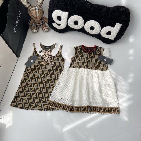 フェンディブランドFENDI子供ワンピース 女の子 夏 キッズノースリーブ キッズドレス ガールズ 袖なし カジュアル 子供服 普段着 洋服 お嬢様 100-160CM