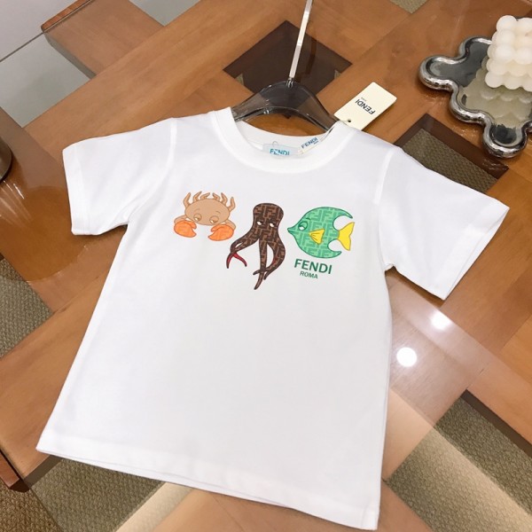 Fendi フェンディブランド親子ペアルック tシャツ 家族お揃いコーデ 夏 親子 tシャツ お揃い 服 ペア 子ども服 親子ペアルック 半袖 姉妹 ペアルック 兄弟 服 家族 ペアルック 出産祝い