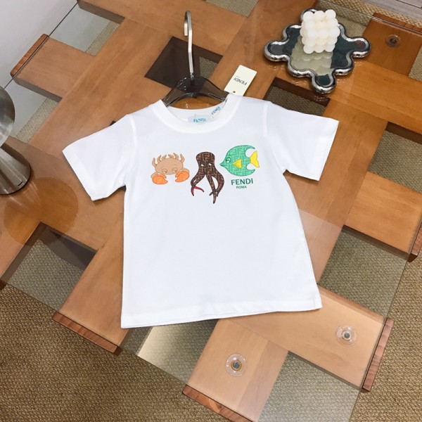 Fendi フェンディブランド親子ペアルック tシャツ 家族お揃いコーデ 夏 親子 tシャツ お揃い 服 ペア 子ども服 親子ペアルック 半袖 姉妹 ペアルック 兄弟 服 家族 ペアルック 出産祝い
