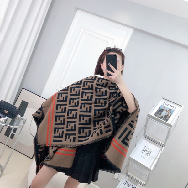 Fendi フェンディメンズ 大判ショール 暖かい春秋 スカーフ ファッション 使い心地よい肌に優しい ブランドショール男女兼用 リバーシブルマフラー 肩掛け