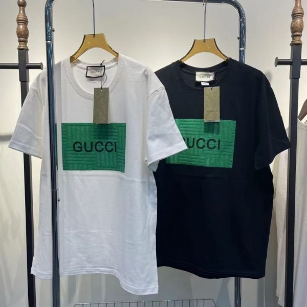 グッチ Tシャツ 半袖 ブランドコピー Gucci 上着 レディース トップス カジュアル メンズ トレーナーシャツ オシャレ コットン製 潮流 フロッキープリント 男女通用