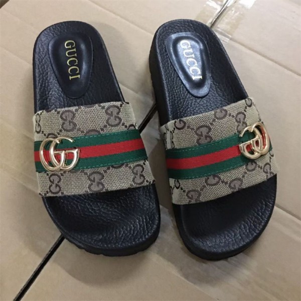 ブランド グッチ レディース スリッパ  Gucci サンダル おしゃれ 北欧 お出かけスリッパ 室内履き ぺたんこ サンダル 歩きやすい 来客用 お出かけ カジュアルシューズ ルームシューズ 流行り