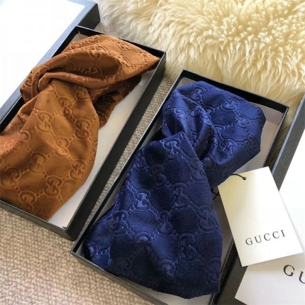 Gucci グッチハイブランドヘアアクセサリー髪飾りブランド可愛い蝶結びヘアバンドハイブランドシュシュ存在感抜群ブランドバナナクリップ髪アレンジ