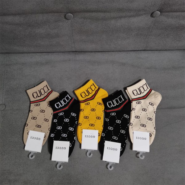 Gucci グッチハイブランド ソックス 綿製レディース向け 靴下 かわいい上質な コットン ソックス くつしたブランドソックス 男女兼用 ファッション