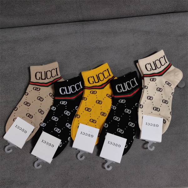 Gucci グッチハイブランド ソックス 綿製レディース向け 靴下 かわいい上質な コットン ソックス くつしたブランドソックス 男女兼用 ファッション