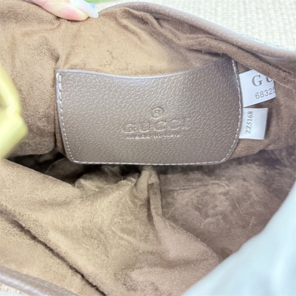 Gucci グッチブランドショルダーバッグ女性肩掛けバッグブランド男女兼用レディースメンズ 3枚セット 流行りバッグ ブランドウォレット カジュアルバッグ ブランド斜め掛けバッグコーデ Gucci グッチブランドショルダーバッグ女性肩掛けバッグブランド男女兼用レディースメンズ 3枚セット 流行りバッグ ブランドウォレット カジュアルバッグ ブランド斜め掛けバッグコーデ