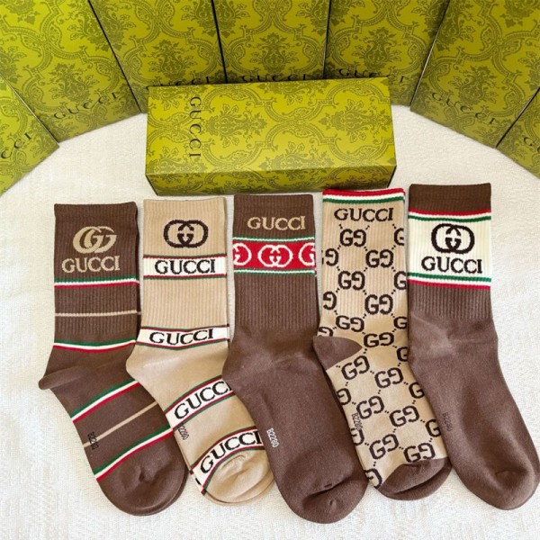 Gucci グッチレディース向け 靴下 かわいいブランドミドルソックス 高品質浅口ソックス 女の子好き 韓国ブランドソックス 男女兼用 ファッション