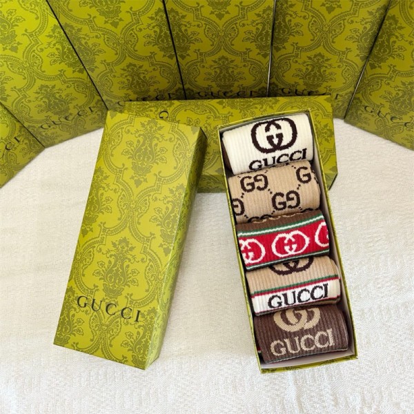 Gucci グッチレディース向け 靴下 かわいいブランドミドルソックス 高品質浅口ソックス 女の子好き 韓国ブランドソックス 男女兼用 ファッション