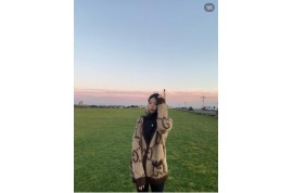 グッチオーバーサイズセーター ルイヴィトン肩掛けマフラー Diorバスタオル