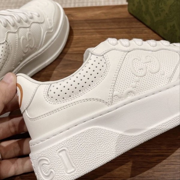 Gucci グッチブランドスニーカー レディース 白 女子 学生 通学 カジュアル メンズ 靴 シューズ 軽量 合成皮革 人気 女性用 通気 ウォーキングシューズ おしゃれ 220~275mm