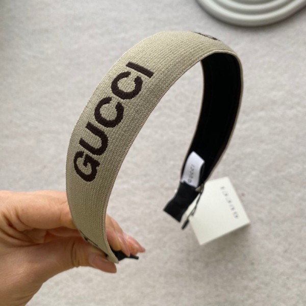 Gucci グッチハイブランドカチューシャ ストレッチ 痛くない ヘアターバン ヘアアクセサリー 秋冬 ヘアバンド 大人っぽい 上品 レディース 大人っぽい シンプル かわいい存在感抜群