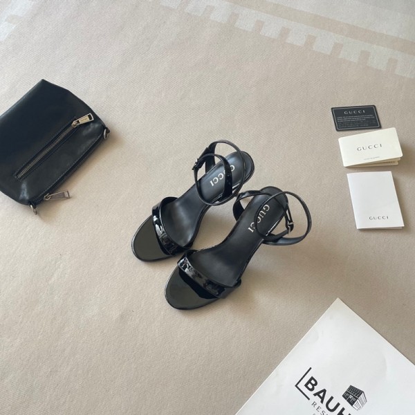 Gucci グッチブランドアンクルストラップ サンダル ハイヒールサンダル バックル ハイヒール8.0cm チャンキーヒール レディース ハイヒール 美脚 225~255