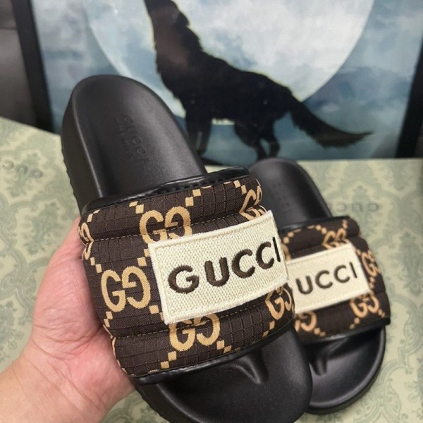Gucci グッチブランド スリッパ レディース お出かけ用サンダルブランド室内スリッパ  ベランダ用ブランド ミュール  225¬270CM 美脚 可愛いレディース メンズ 室内履き スリッパ ペア カップル