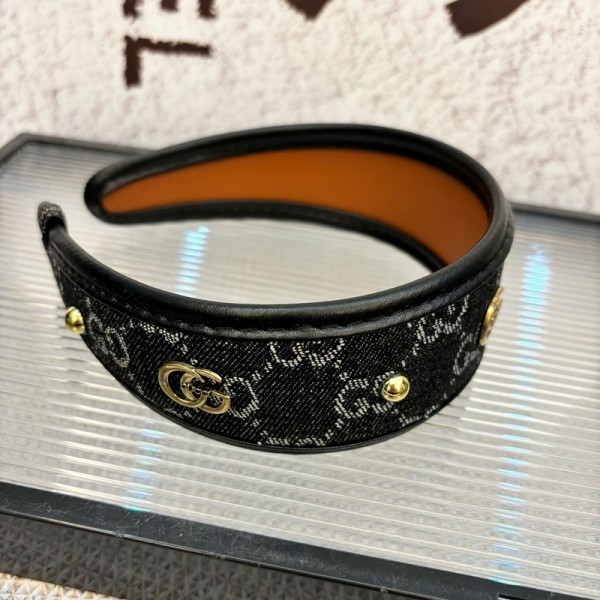 Gucci グッチハイブランド幅広 カチューシャ 太め ヘアバンド デニム リベット 小顔 洗顔用 ヘアアクセサリー ズレにくい 痛くない くすみカラー 秋冬 韓国 大人可愛い レディース 