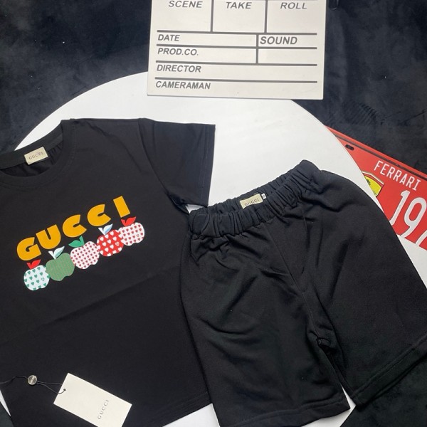 ハイブランドGucci グッチ 子供服 男の子 セットアップ 夏服 半袖 Tシャツ ハーフパンツ 半ズボン 上下セット 子供 プリント柄 カジュアル 通園通学 90-160cm