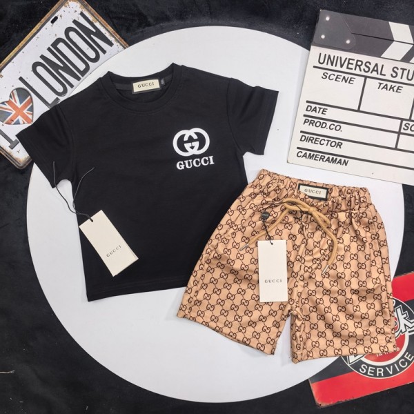 Gucci グッチブランド子供服 男の子 セットアップ 夏服 半袖 Tシャツ ハーフパンツ 半ズボン 90-160cm 上下セット 子供 ジャージ 上下セット 男の子 カジュアル 韓国 お洒落 男の子 半袖スウェット セットアップ