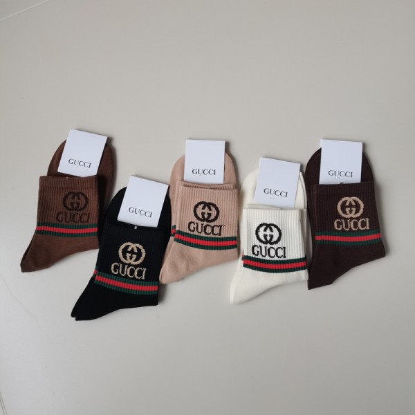 Gucci グッチレディース向け 靴下 かわいいコットン 靴下 メンズ 通気性上質な コットン ソックス くつしたブランドソックス 男女兼用 ファッション