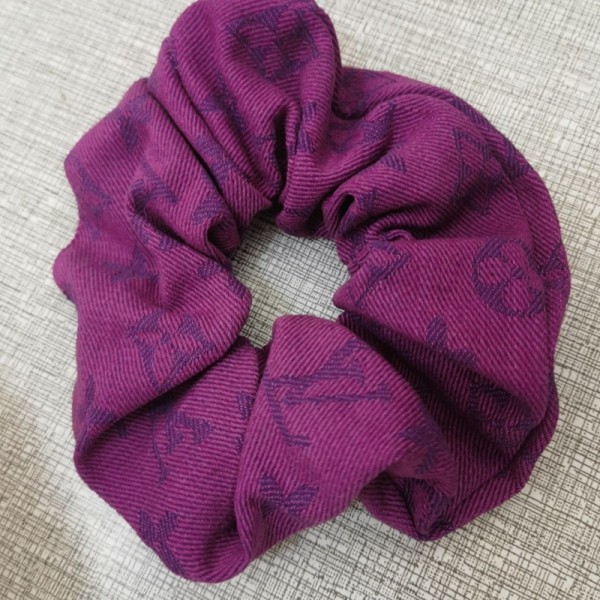 Dior ディオールブランドヘアバンドレディースブランドグッチヘアゴム女性ハイブランドヘアシュシュ存在感抜群ブランドバナナクリップ髪アレンジ